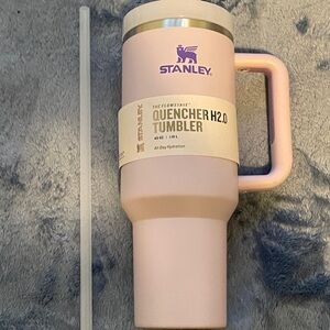 Stanley Pink Quencher H2.0 Tumbler
